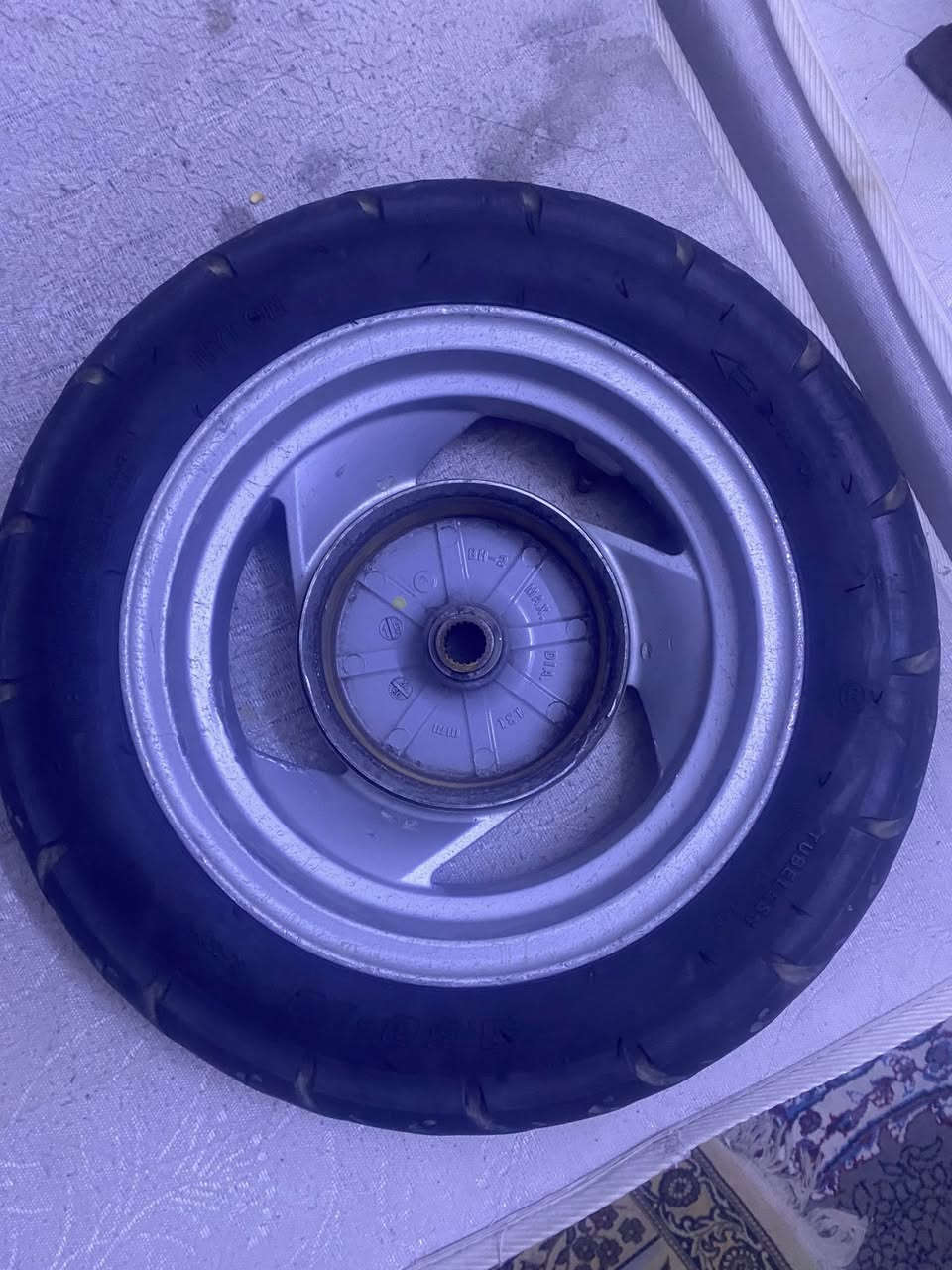 تاير جي فور مع ويل خلفي كامل مكمل 25 جيب وشد كبل


**إذا كنت صاحب هذا الإعلان وتريد حذفه لأي سبب، رجاءا أرسل رسالة إلى الدعم الفني**