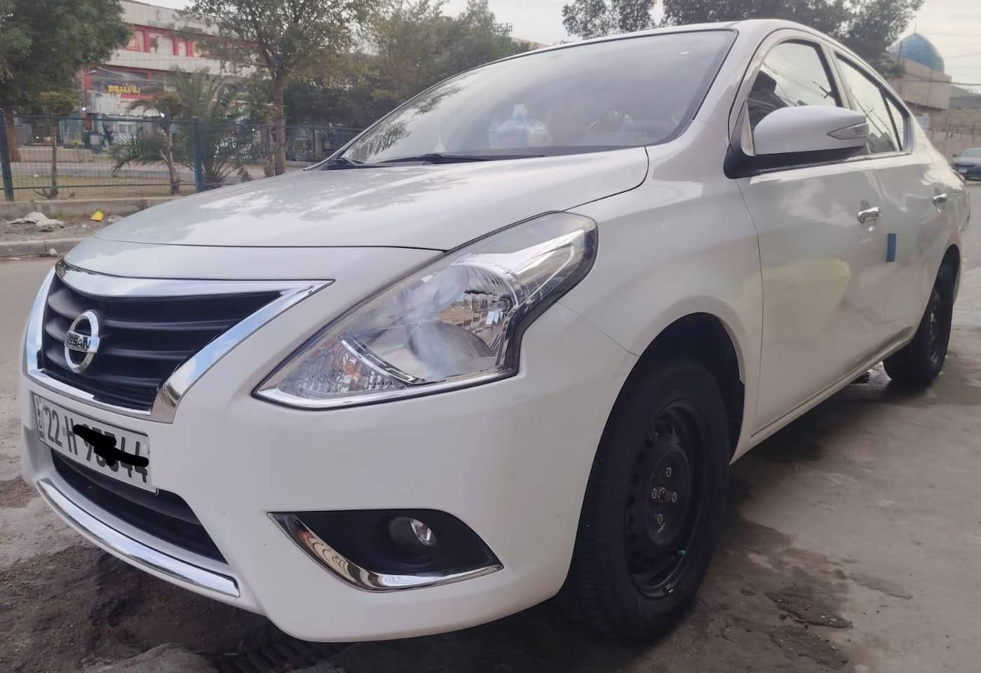 اللهم صلي على محمد وال محمد 
نيسان صني  2025
للبيع فقط 
رقم اربيل الجديد
سنوية باسم عربي
يعني تحويل مباشر

موديل 2025
السعر /شدة و27
(127)
 وبيها مجال بسيط حك الجية
كير ومحرك وتبريد جيد 

السياره مكفولة من الصبغ والتبديل والبارد
بيها رصعة بسيطة بالجاملغ الخلفي واظحة بالصور
 المواصفات المعروفة 
تحكم ستيرن جهتين
تبريد قطعتين 
4 جام كهرباء 
حساسات خلفيه 
شاشه وكامرة 
سويج ريمونت 
دبل ايرباك 
تحكم ستيرن
حساس تاير 
مانع انزلاق 
يدات نيكل 
نضام مانع الانزلاق ABS 
المحرك  1.5 
ماشيه  33 الف                                        
الاستفسار 
 ‏‪***********
مكان السياره بغداد حي الاعلام
