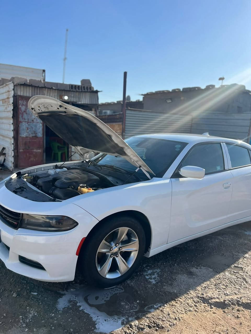 السلام عليكم جارجر 2017اصل سياره كفاله عامه 
ماعده الباب الخلفي بارد اقل الشبر العنوان البصره الربير البترو كيمياويات الرقم ***********
