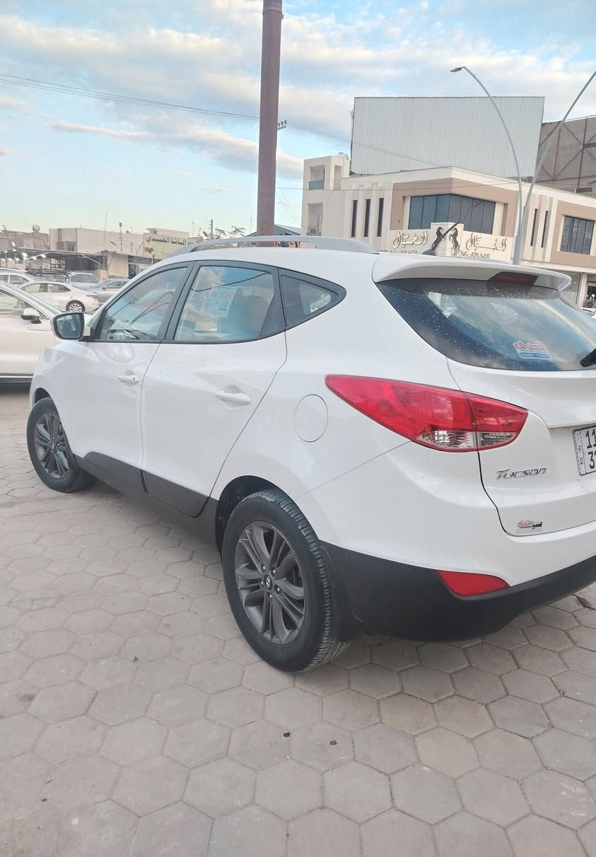 سلام عليكم

توسان 16 بغداد الجديد باسمي ماشيه
120 فقط مكانه الرمادي رقم الهاتف *********** السعر 167 مكفوله السياره كفاله عامه
