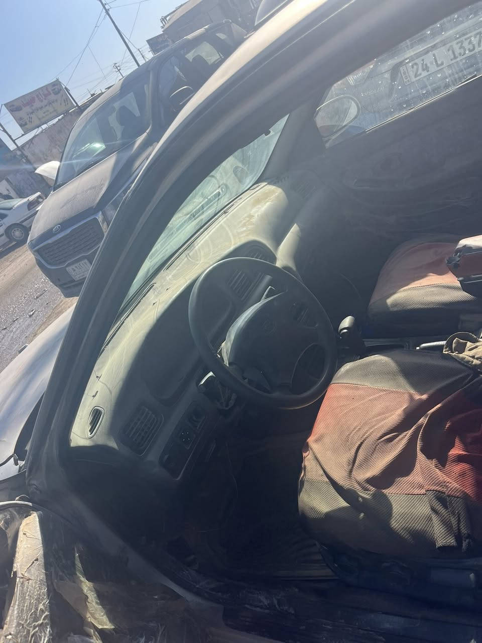 كريدوس مكينه و كير كامري ابو الجف السياره مكينته دخن كهربائيات كامله نكره بكل وكت سياره خير من الله بس يحتاجلها شغل شويه سعره مليون و ميتين الرقم ***********
