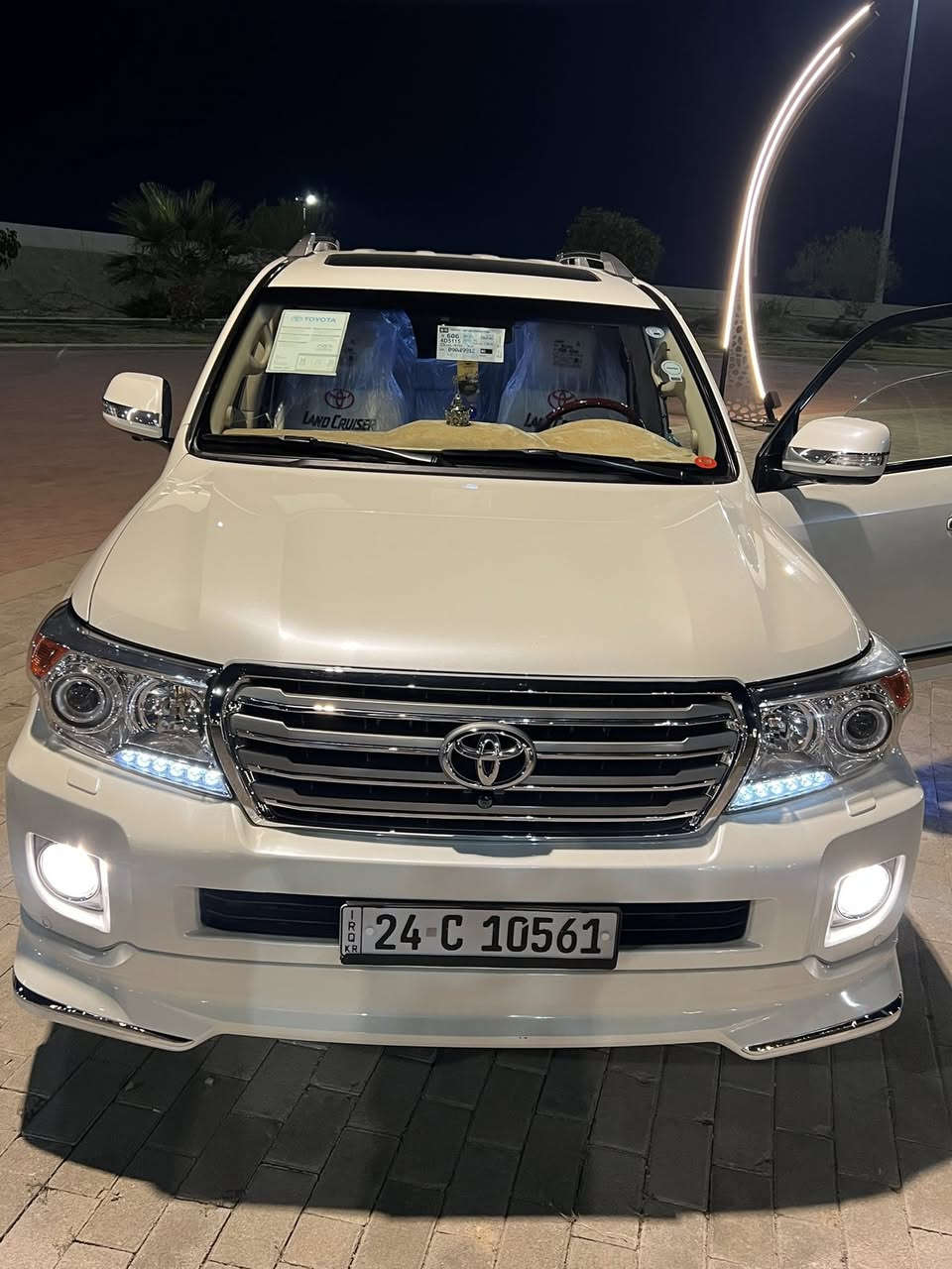 السلام عليكم 
بعد التحيه والتقدير
لاندكروز 2015 VXR  V8
ماشيه 90 الف 
 5700محرك
مكفوله من الصبغ والتبديل والحالوب كير محرك ممفتوح  ترايها زيرو بدون شخوط 

السياره مواصفات لكزز وجلد ابيض مو بيجي

المواصفات

فتحه
تشغيل عن بعد 
باب خلفي كهرباء 
كراسي كهرباء عدد2
تدفئه وتبريد كشنات
ستيرن كهرباء 
3 شاشات اصليه 
اربع كامريات
مقاعد خزن ميموري
‏Gbs
اضاءه led
دفلوك
كيجات ليزريه 
زراك لايت
بصمه ابواب 5
بصمه تشغيل
تشغيل عن بعد
ستيرن صاج
12 ايرباك
فور ويل
حساسات خلفيه
حساسات امامي
بكلايت led
نضام ايكو لتقليل صرف الوقود 
ثلاجه 
رقم دهوك  
اي استفسار متواجد خاص


**إذا كنت صاحب هذا الإعلان وتريد حذفه لأي سبب، رجاءا أرسل رسالة إلى الدعم الفني**