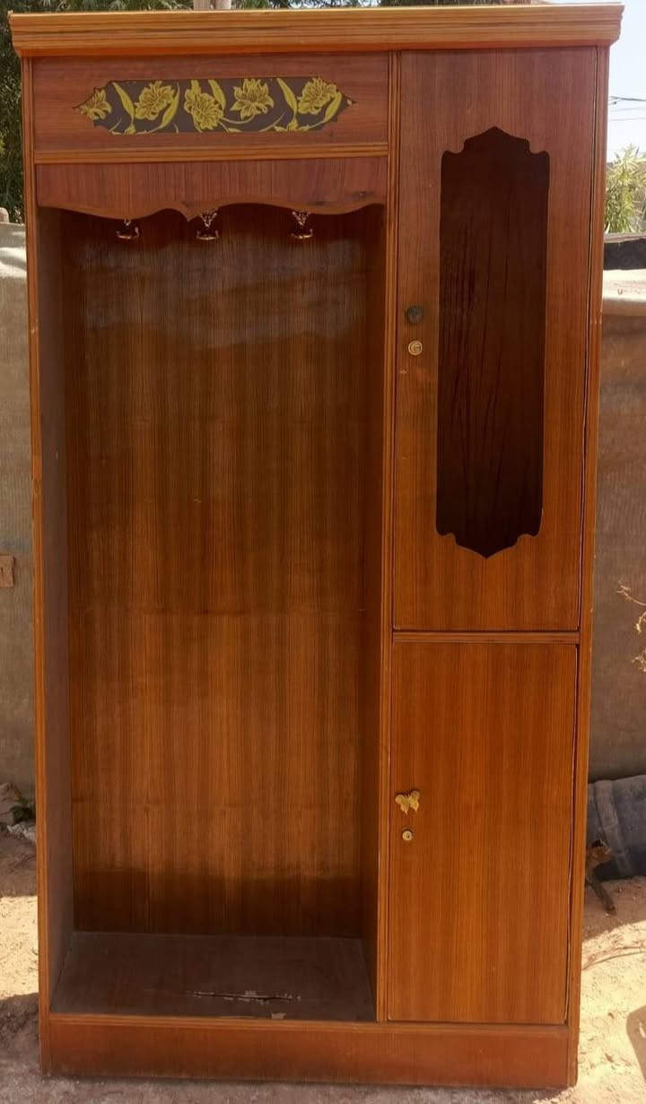 السلام عليكم هذني غراض للبيع كلهن ب150
للتواصل الرقم ***********
