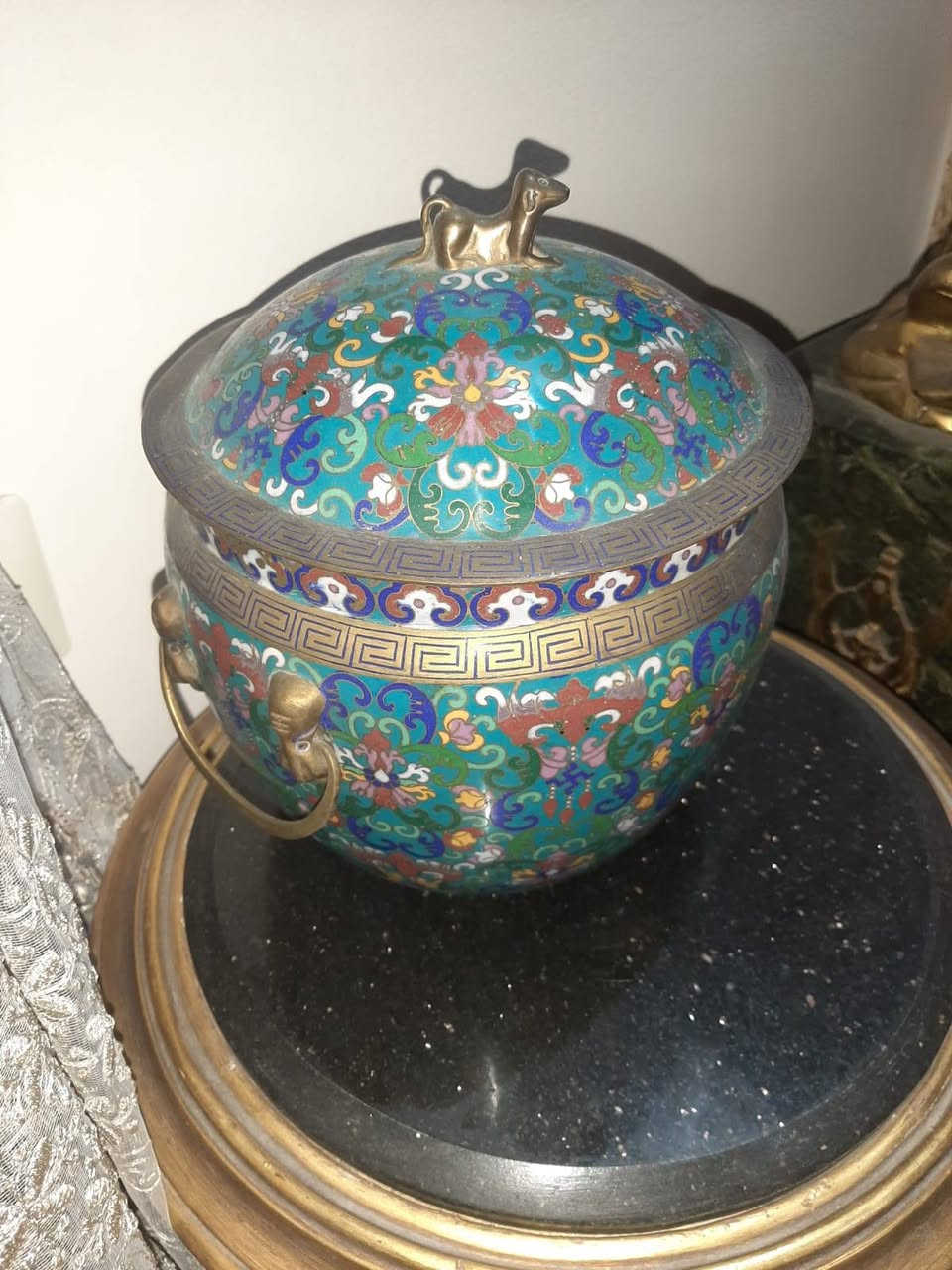 قطعه كلوازنييه يدوى قديم اصلى  ١٥ الف


**إذا كنت صاحب هذا الإعلان وتريد حذفه لأي سبب، رجاءا أرسل رسالة إلى الدعم الفني**