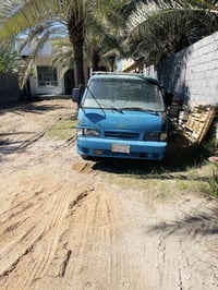 كيا البيع الموديل ١٩٩٦ رقم بغدادبسمي سعر45 بيه مجال هاذا رقم راعيه ٠٧٧...