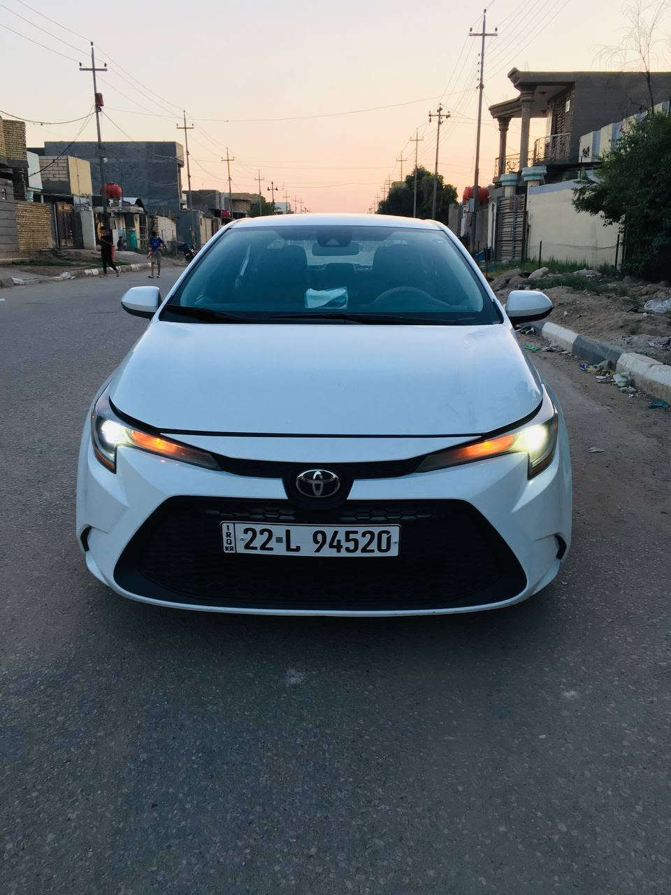 السلام عليكم كورلا للبيع موديل 22 فول مواصفات وارد امريكي صبغ كلير بدون حادث جاملغ وباب باقي كفاله العنوان كربلاء طويريج السعر 150 وبيها مجال السيارة انضف من الصور الاستفسار اتصل ***********
