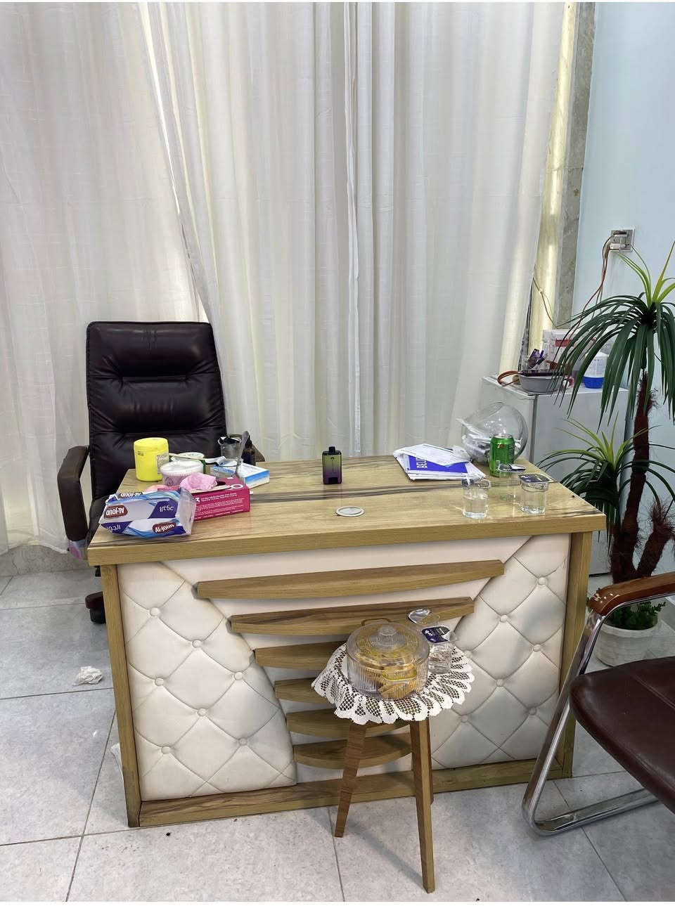 سلام عليكم غراض عيادة للبيع بااسعار مناسبه جدا جهاز
هايدرو فيشل ١٤هاند+جهاز بخار +ترولي +جهاز تقشير ماسي +
جهاز سنترفيوج +ميز رسبشن وكرسي رسبشن 
ميز مكتبي وكرسي مكتبي وكرسي استراحه 
قاطع خشب 
للتواصل ع الرقم  ***********
المكان بغداد البلديات شارع المصرف

