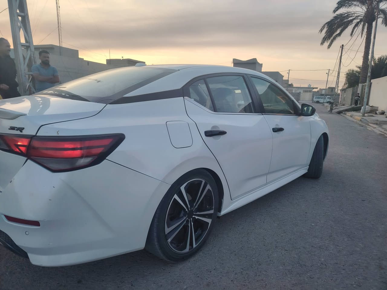 نسيان سنتره موديل ٢١ فول مواصفات كلين وبأسمي السياره سعره ١٥٨ وبيه مجال اتصل *********** مكانه ديالى المقدادية
وإذا اكو مراوس بسبورتج او سورنتو هم اراوس
