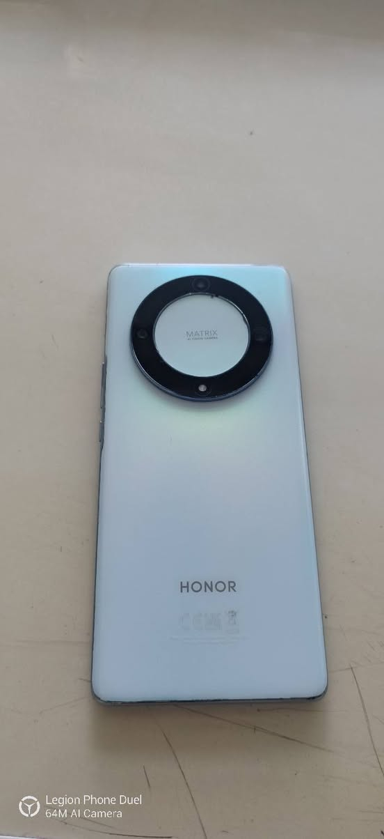 HONOR X9a 5G ذاكره 256 فقط مبدل ظهر الجهاز نظافته 100 سعره 180 بدون ملحقات للاستفسار اتصل ***********
