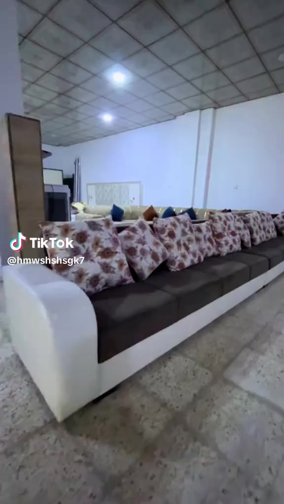 موقع جديد مقابل مرطبات الشيخ، قرب مدرسة هيما للبنين. لبيع الإقراض والأثاث الستعمل والجديد. @إشارة #فايدة_دوميز_وارستي_لالاف_شاريا


**إذا كنت صاحب هذا الإعلان وتريد حذفه لأي سبب، رجاءا أرسل رسالة إلى الدعم الفني**