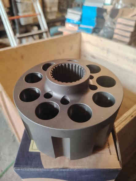 قطع غيار  مضخات هيدروليك نوع كاوساكي ويلات دوران حفارات هيتاشيzx470  zx350_3 1 zx200  كوت  حي الصناعي واتساب ***********
