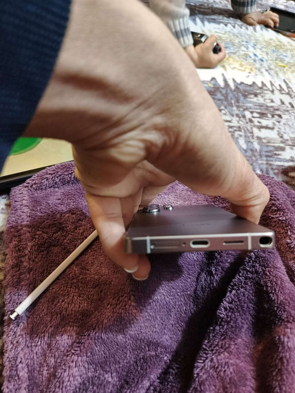 الترا s25 ذاكرة 256 صار اقل الشهر من اخذته للبيع السعر1225 مع الشاحنه سامسونج أصليه وبدون شاحنه 1200 غير قابل للتفاوض سعر نهائي هديه حافظه ويا المكان كربلاء الحر الصغير تجي من باب البيت تأخذه حصرا


**إذا كنت صاحب هذا الإعلان وتريد حذفه لأي سبب، رجاءا أرسل رسالة إلى الدعم الفني**