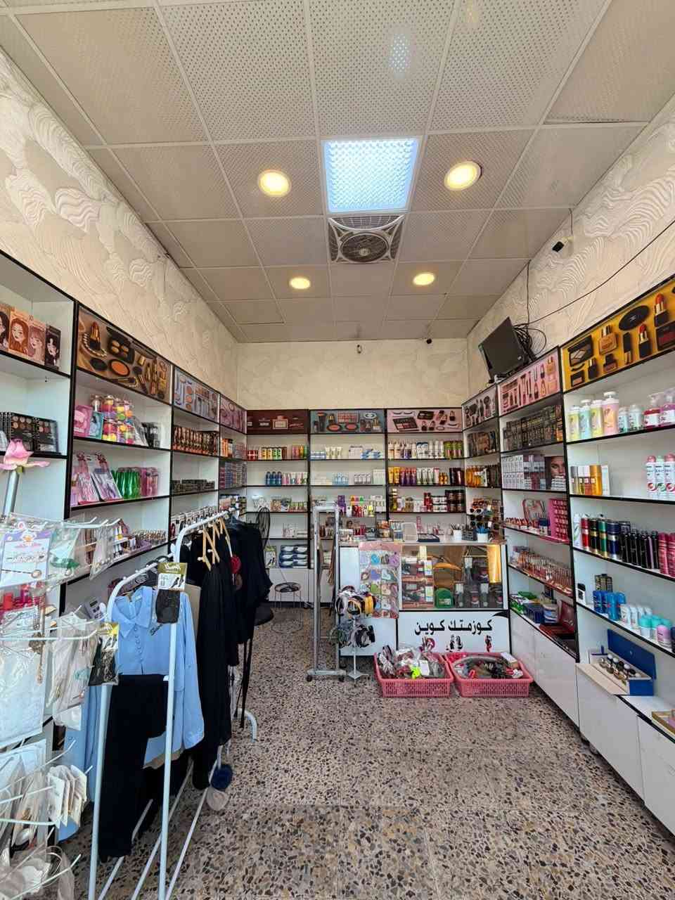 سلام عليكم  رفوف للبيع
بغداد غزاليه ***********

