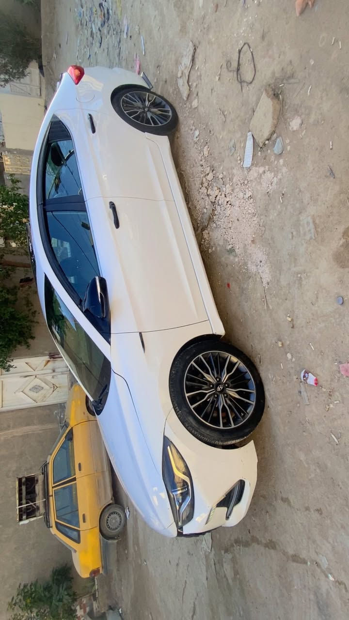 السلام عليكم
النترا 2018 سبورت 
وارد امريكي للبيع 
اكزوز رياضي بلادي
مواصفات ١/١ :
بصمة تشغيل وبيبان وصندوك 
كشنات حضن جلد مختومه sport 
تدفئة كشنات 
دشبول كاربون فايبر 
كيجات رياضي 
سلايد روف
لايت زينون بلادي 
بك لايت لد بلادي 
ويل كب ١٨ كروم بلادي 
مرآة تعتيم ذاتي 
اشاير بلمري 
رادار نقطة عمياء 
حساسات خلفيه
تحكمات ستيرن 
تدفئة ستيرن 
ستيرن حرف D 
شفتات بلستيرن 
سستم صوت سماعات انفنتي ودمام خلفي 
تبريد بيانو 
……….
صدر جديد تخم تايرات جدد 
رقم بغداد 
ماشيه 118
بيه حادث سونار موجود
السعر 120 بيها مجال 
مكاني نجف ***********
