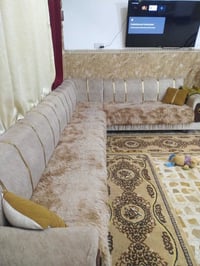 كنبة • للبيع • فيه مجال