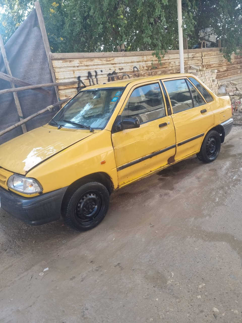 السلام عليكم
سايبه مديل ١٢ هزه وسنويه جديده لل٢٨ رقم نجف دولي انكليزي 
مصفره هيئه وغرامات مكاني النجف للاستفسار ***********
السعر ٢٠ وبيه مجال
