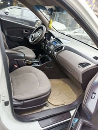 توكسن • ٢٠١١ • كلين تايتل