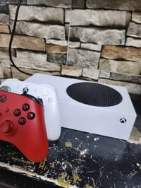 سريس اس نضافه 100غراضه كامله +كارتونه +جوستك كيم سير جي سفن جديده ملاح...