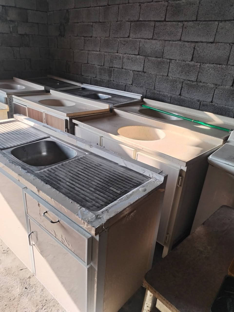 يتوفر لدينا انواع الأغراض المنزلية المستعملة في مزاد العبادي
العنوان ام العظام
قرب كراج الزهيري
لتواصل ***********
