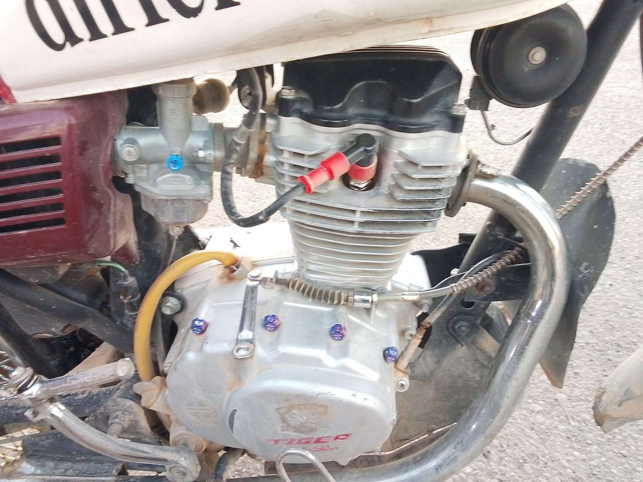 السلام عليكم .
موطور البيع 
ماطور ايراني موديل 2020

محرك بس قبق الفوك مفتوح 
ويرمنية كلها شقالة 
تواير جدد
نضافة كدام العين
السعر 370 وبي مجال شي قليل 

المكان الموصل


**إذا كنت صاحب هذا الإعلان وتريد حذفه لأي سبب، رجاءا أرسل رسالة إلى الدعم الفني**