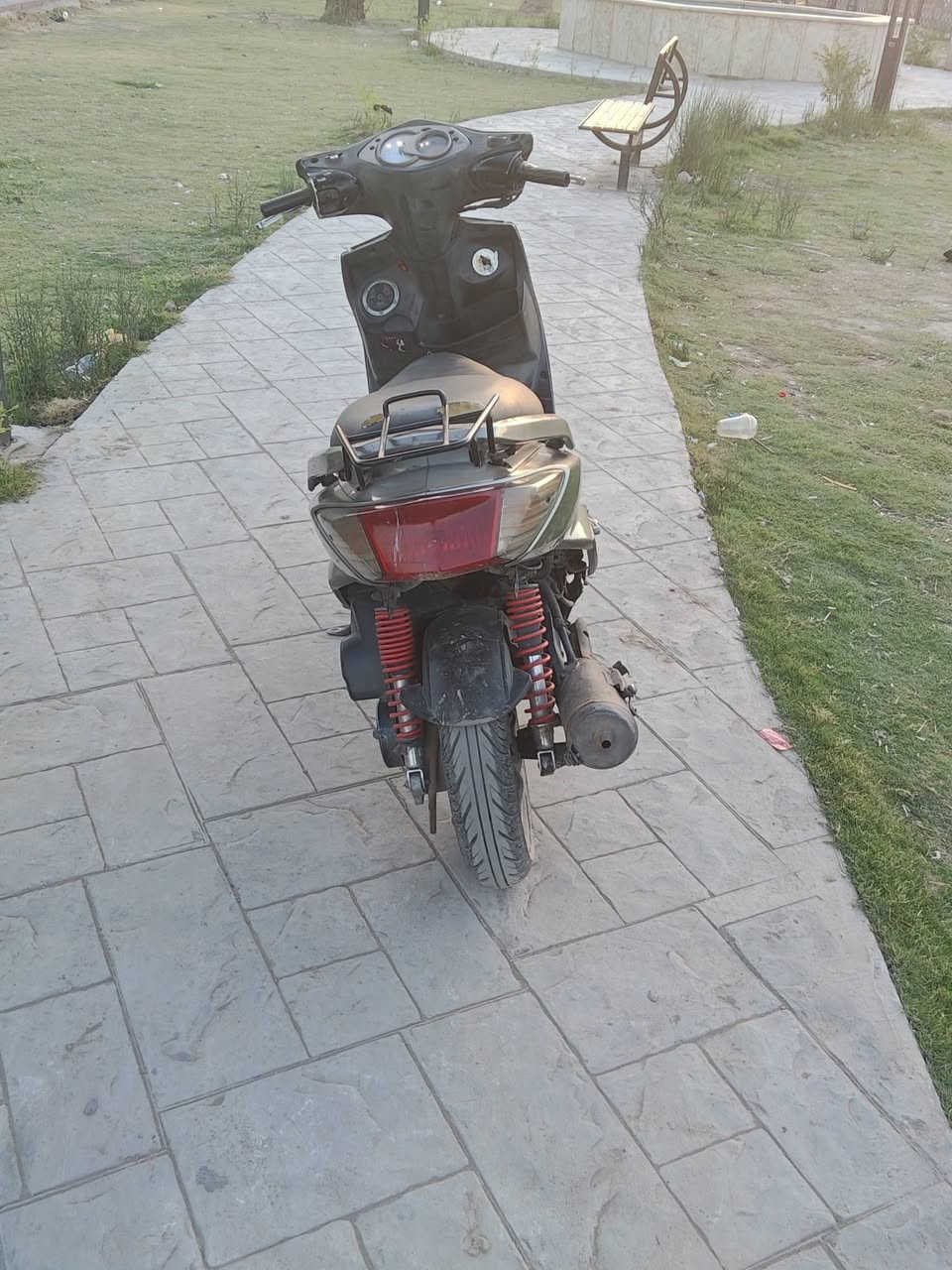 السلام عليكم سكنس فحل نوزل طلاعات للبيع او مراوس 
يرادلها ترتيبات بسيطه نكره سلف بكل وقت مكاني بغداد حي اور 
*********** واتساب او مازنجر فقط
