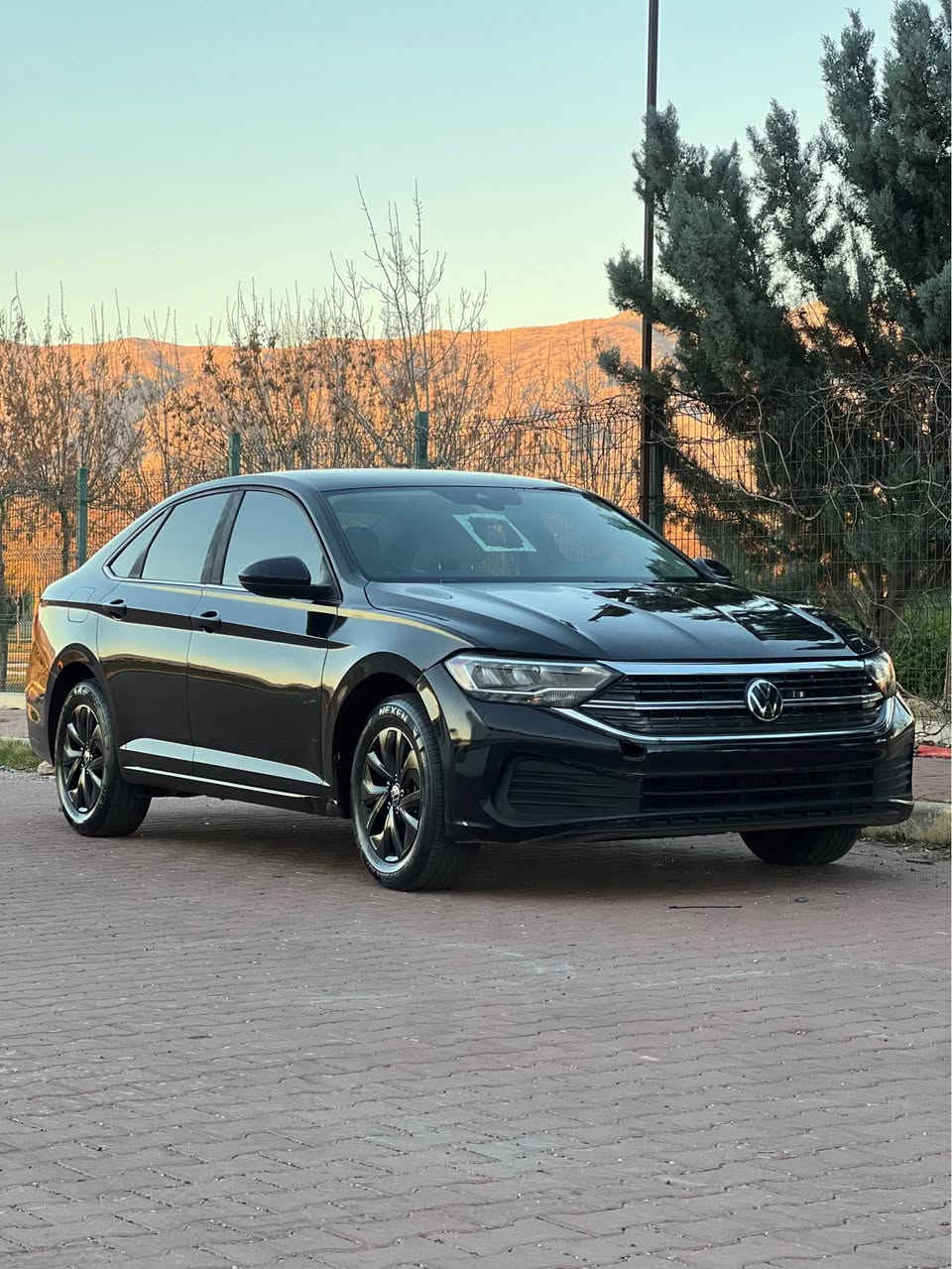 فولكسفاغن جيتا ٢٠٢٤ داخلي كريمي 
حادث كلش خفيف

ضرر السيارة جملغ  صبغ وبونيد امريكي بدون دواخل ايرباك دكمة سستم شركة ١٠٠٪؜
السيارة كلش حلوة و نظيفة 

رقم الشاصي مع الصور
رقم كاتي تترقم شمالي

مكفولة من كير و محرك و كهربائيات

و ب سعر(142) ورقة و بيها مجال للطيبين

مكان السيارة
 عقره بين اربيل وموصل
وتساب :***********
كورك *********** أربيل, العراق
