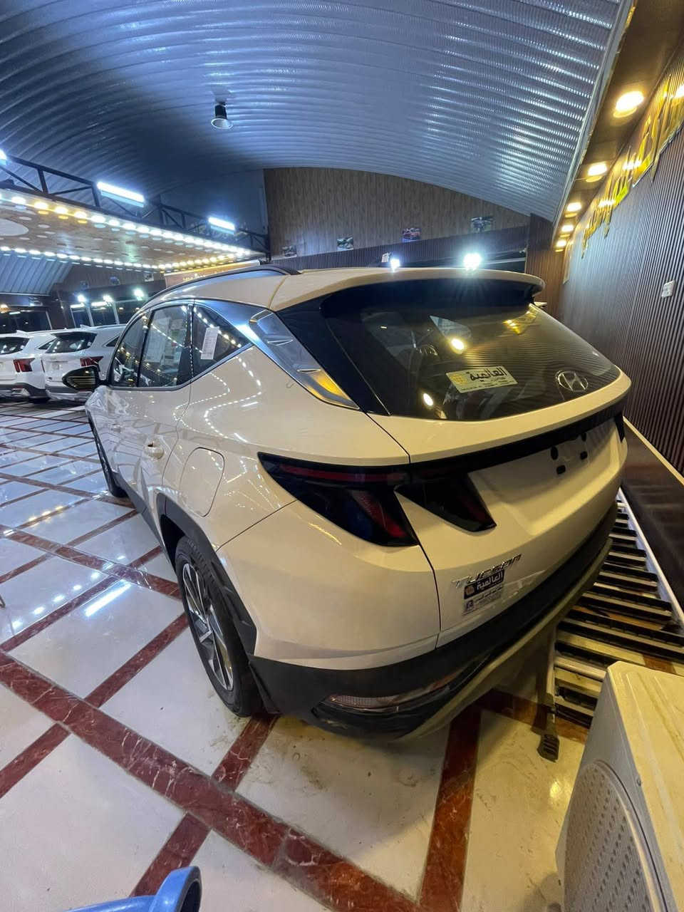للبيع توسان 24 زيرو ماشيا 724 كيلو فقط مرقم بغداد باسمنا 
مكان بابل مكفولة من اي ملاحضة 
***********
