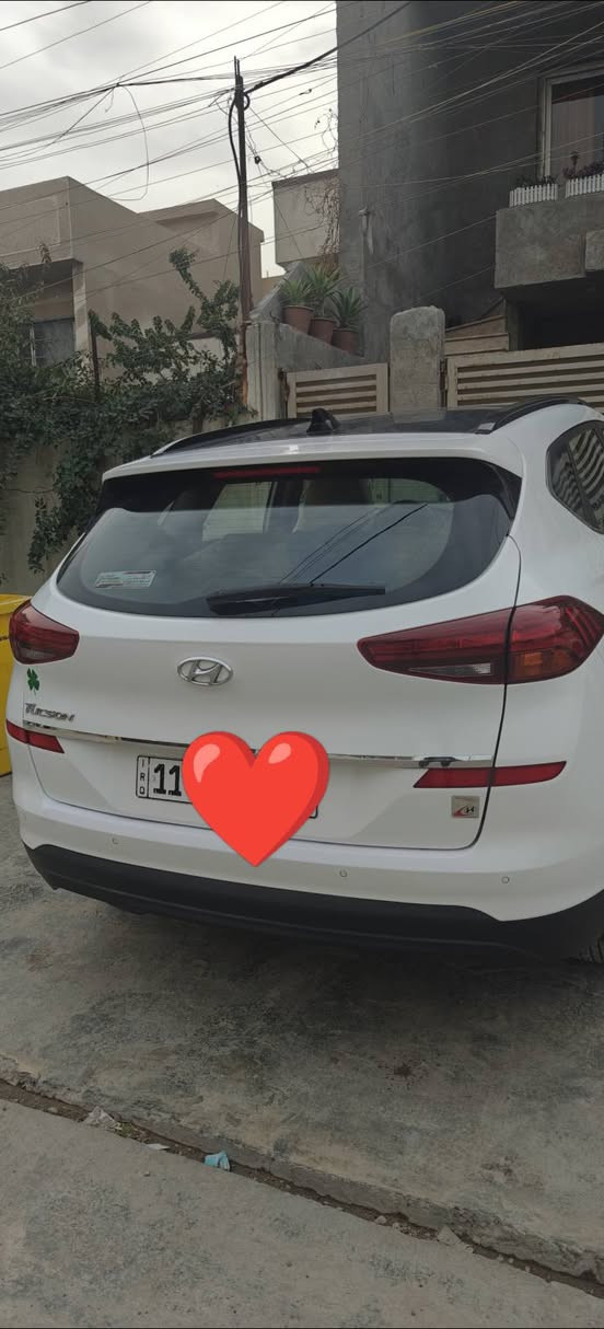 توسان 2019 للبيع
السلام عليكم 
مواصفات الكاصد
ماشيه 80 الف حقيقي
كشنات جلد  وكهرباء الامامي المقعدين
حساس امامي+ خلفي
مري كهرباء شفط
بصمة تشغيل+ بصمة ابواب
انارة ترحيب
لد نهاري
3 أنظمة قيادة
سايد بريك رجل
تبريد قطعتين
جام اوتو 
(بانوراما )
مكينة 2000 دوش
اخوان السيارة بيها جاملغ شبر صبغ بصف السايق فقط  والباقي مكفول من الصبغ والتبديل
مكان السيارة بغداد العامرية
***********
السيارة مرقم بغداد بأسمي تحويل ثاني يوم ورقم انكليزي
السعر 198 وبيها مجال بسيط
