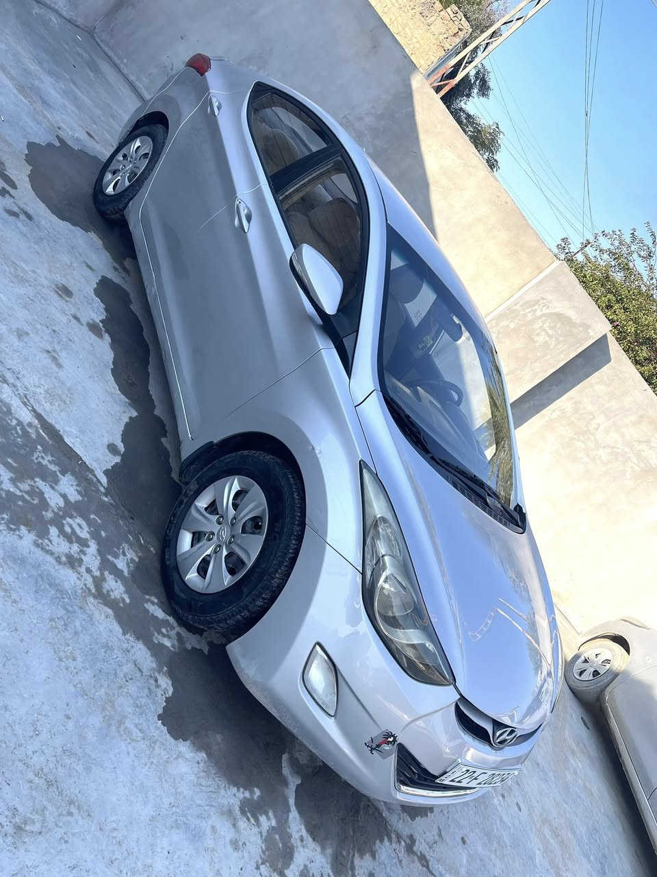 السلام  عليكم 
هونداي النترا 2012 خليجي فول عدا الفتحه رقم اربيل الجديد شرط التحويل
كير ومحرك شرط مكفولات 
محرك1600 تخم تاير صدر مضبوطات  تحكم ستيرين تبريد تدفئه سياره جاهزه مابيه نقص  بيه 3 قطع صبغ بدون دواخل السونار مرفق مع المنشور السعر 90 بيه مجال بسيط مكاني سامراء ***********
