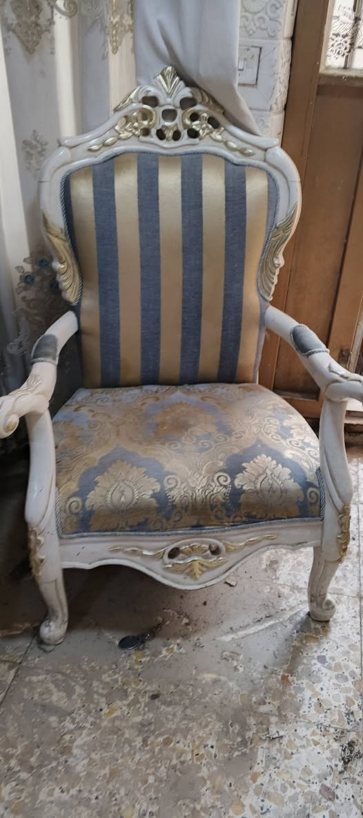 للبيع في كربلاء ***********
