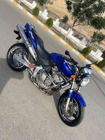 سلام عليكم  

اخوان عندي هورنيت ٦٠٠  نضافة ١٠٠/١٠٠

دراجة ماشية ٢٨ الف حقيقي 

محرك گير كهرباي بلاد برغي مامفتوح بيية 

مكاني سليمانية دربنديخان  
 
سعر   ***********
