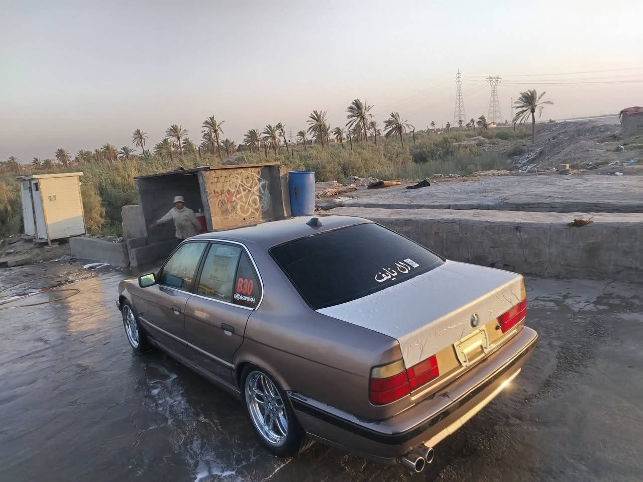 السلام عليكم ورحمة الله وبركاته
530 اصل وفصل سعرهة 65 مستعجل علا بيعته 
مسكر 30 دبل فانوص  محرك وكير وتفرعات ميماتي 2006
المعدل والنشاط ما يسولف
اقتصاد البانزين مرتب
فول مواصفات دواخل مخمل  تدفئه
3 شاشات
كت ام كامل
غرفه جديده صبغه جديده مكفوله من الضربه
السيارةه جاهزه للخير تخم تاير تخم ويل كروم تبريد  بدون نقص بدون نقص
 يعني لا تقارنه بلملزكات لو.
 المجطلات 
السيارة رقم نجف تحويل مباشر بي محافضه تعجبك 
وبلخدمه لمعرفه باقي التفاصيل 
مكان بصرة ***********
