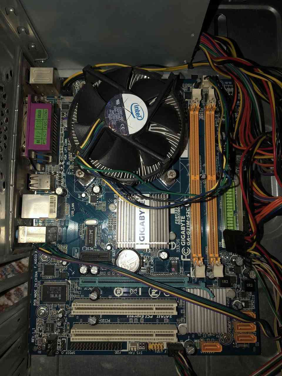 قطع قديمة الي يريدهم مكتوبة أسعارهم 
واذا شلعة ف السعر اقل


**إذا كنت صاحب هذا الإعلان وتريد حذفه لأي سبب، رجاءا أرسل رسالة إلى الدعم الفني**