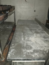 ميز سل ستيل 2 متر 100 ألف 07761595262