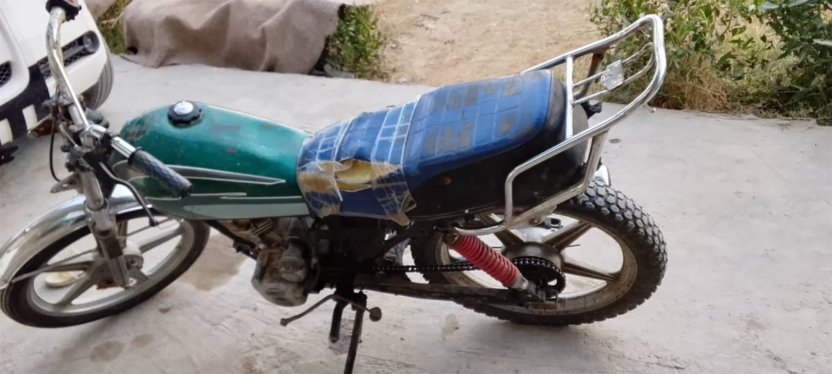 سلام عليكم خل الفقير يعيش دراجه فيوم ايراني 2008كلك كلك كلك مكفوله من سرقه وعشائر سعر 190ابو 150لا طبلي ترهم مراوس شعندك عادي مكاني بابل الحله الحصوه هاذا رقمي***********
