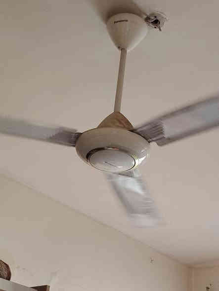 سلام غراض بيت كلهن بسعر ٧٥٠ الف كرادة داخل ***********
