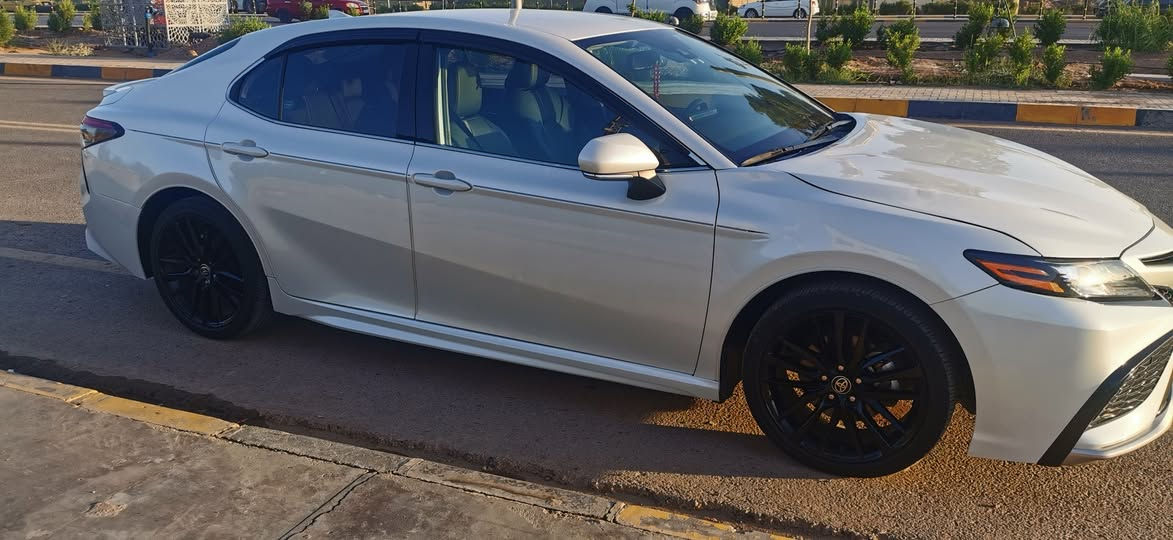 كامري امريكي   xse
لون ابيض صدفي
2024 لا صبغ لا تبديل بارد فقط
ماشي10 الف ضرر جاملق
منفيس بدون رقم
***********
