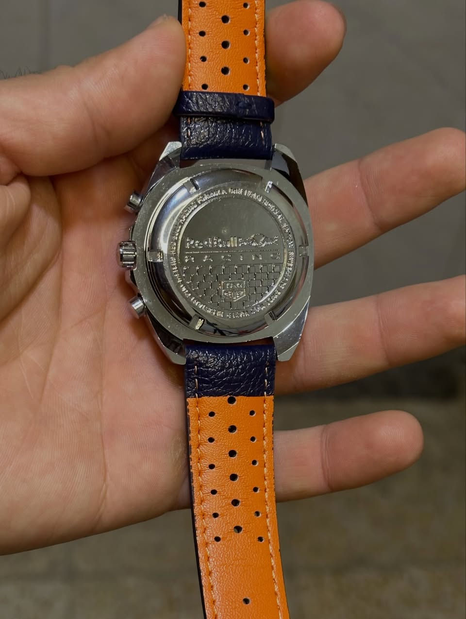 للطلب واتساب *********** او خاص
