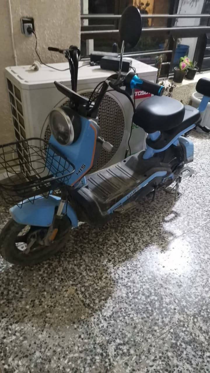 السلام عليكم دراجه للبيع الدراجه نضيفه والسعر 250 الرقم ***********
