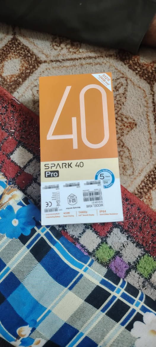 السلام عليكم جهاز جديد سبارك 40 برو Spark 40 pro طك الكارتونه مامستخدم ولا لحضه
ذاكرته 512
العشوائيه 24
هيرتزية 144
 السعر 130 وبي مجال
***********
