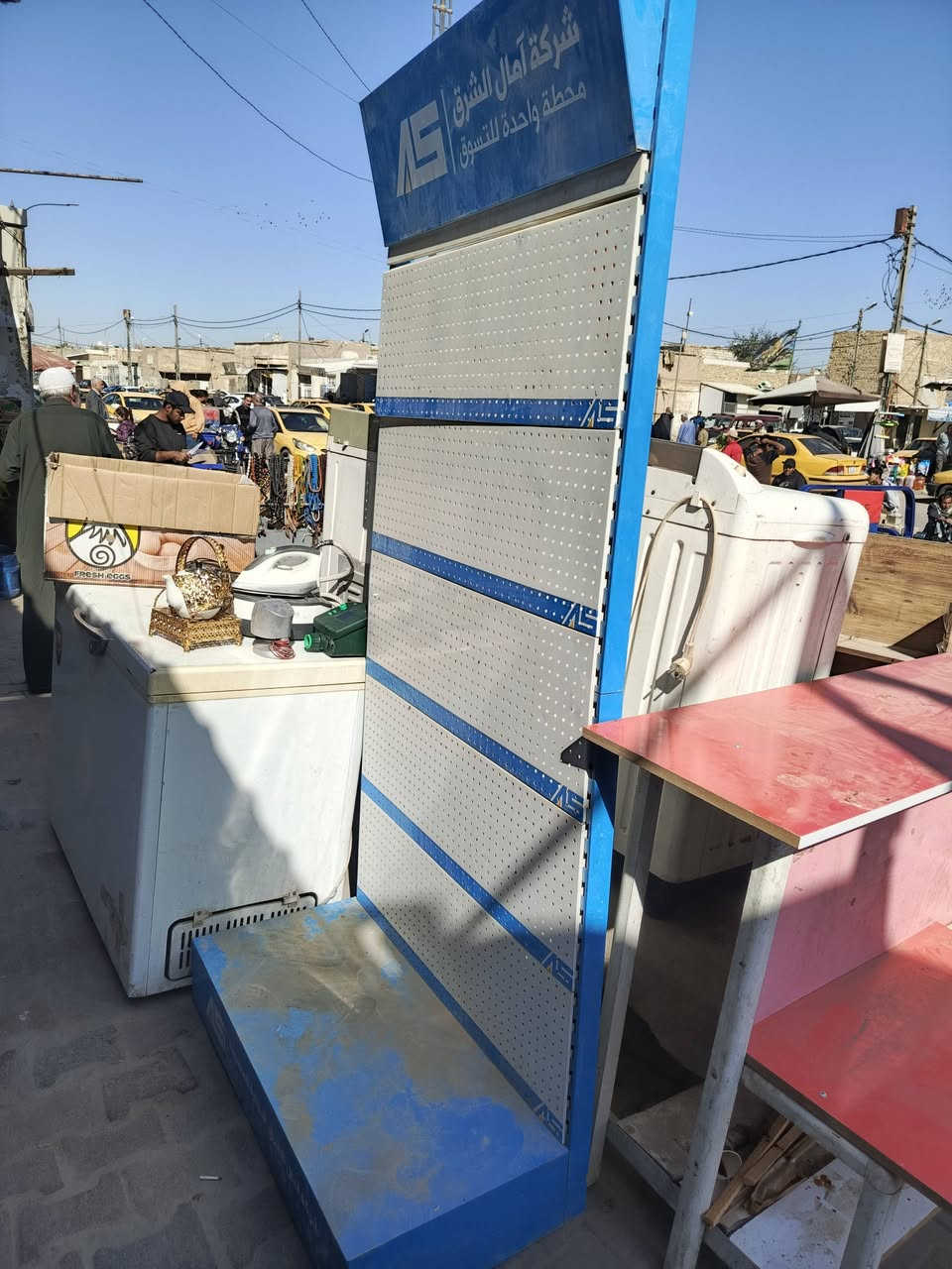 رفوف للبيع اي استفسار ***********
