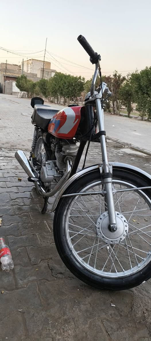 سلام عليكم دراجه ارشا البيع كلك المكان نجف مشخاب السعر 350وبيه مجال الستفسار علا رقم *********** وبي واتساب
