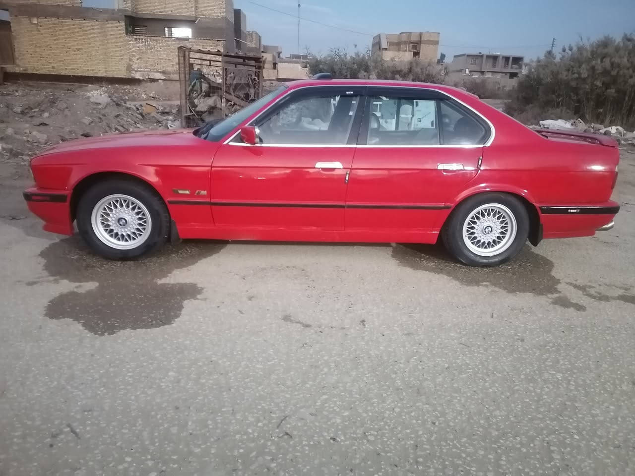 تحياتي للجميع... وينهم الي يدورون جديد وتحفه
رقم أربيل 22 دولي.. سنويه وهزه جديده لغاية ٢٠٣٠
Bmw 525 i مسكر
سياره جاهزه محرك وكير اوتماتيك حداديه تبريد  دواخل جلد اسود بلادي.. تراي وشلعه فول مصبوغه عام درجه اولى
السعر ٦٢
مكان سياره بابل قضاء القاسم
***********
