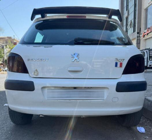 بيجو2006
ومحرك 2000 – المكينة  وكيركفالة
ما بيها ولا نقطة صبغ
السيارة جاهزة من كل شي
سنويه جديد وبسمي ورقم نكليزي بغداد 
تخم تايرات جديدة
سعره50
***********
