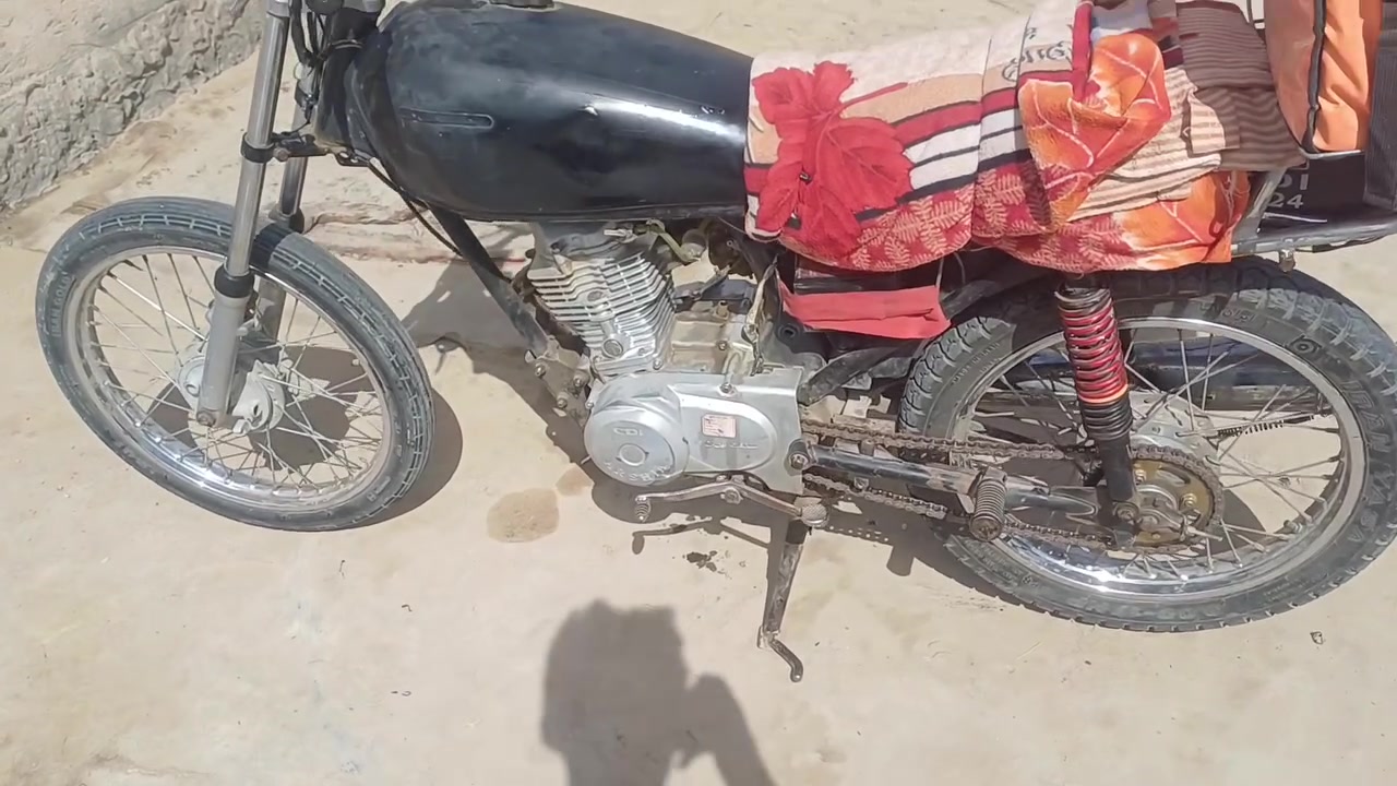 سلام عليكم
دراجه ارشا اوراق خمسه اوراق محرك مفتوح وبي عطل موضح بالفيديو سعر الدراجه375وبيها مجال مكاني ناصريه مركز مقابيل مصفى النفط موقع 22.   وهذا رقمي***********

