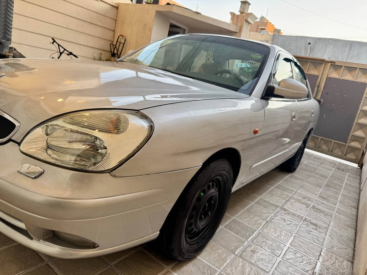 دايو نوبرا (2) للبيع موديل 2000 دفتر بنزين موجود تبريت ثلج❄️  كير عادي، رقم كركوك سنوي  مشروع وطني 5/8/2028  باسمنا شرط تحويل و وكاله  سيارة بدون ضرر بدون حادث بدون خياس صبغ عام للجمالية فقط شرط فحص  ،كير و محرك و تبريت شرط ، تايرات جديد ،باتري جديد، صدر امامي خلفي جديد،كهربائيات كل شغال،باور،,قفل مركزي سيارة  كلش نظيف سعر 40 وبي مجال عنوان كركوك إمام قاسم ***********📲***********📲 كركوك, العراق
