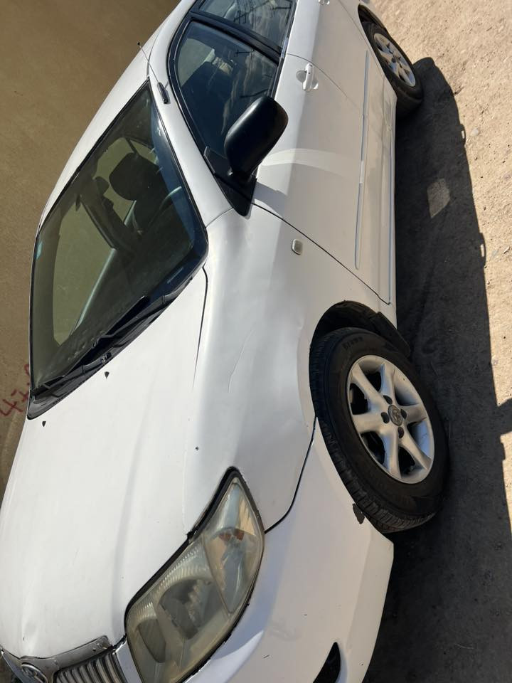 السلام عليكم كورلا بيكاچو 2005 بغداد بأسمي محرك 1800 محركها بشرط الگير بي طبه من تبدل ع D بل مشي ينمر طبيعي تبريدها شغال ثلج هزه وسنويه بعدهن  ماصاقطات بيها ضربتين بالچاملغ الأمامي الايمن ماوصله للغد وضربه بالجاملغ الخلفي مكان السياره صلاح الدين بلد (السعر 65 ) وبيها مجال بسيط والشراي يتصل ويدلل هذا رقمي ‭0789 116 8710‬
