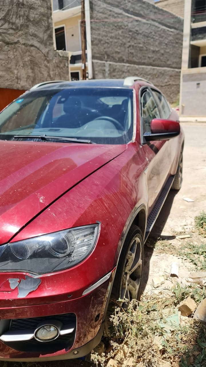 السلام عليكم 
للبيع BMW X6 موديل 2012 خليجي
حادثها هنا الچاملغ الايمن
مصبوغة حزام
محرك N55
السيارة مابيها نواقص من كهرباء وميكانيك
تبريد شغال
طخة على گد اصبع بالباب الخلفي جهة اليمين موضح بالصورة
نواقصها :-
كشنات + دشبول ( الايرباك طاگ ) + بطانة باب السايق فقط السكه الفوگ مكسورة
حزام الامان عاطل
حساسات + كاميرا جانبية
شي على شي نواقصها تكلف تقريباً ١٠ أوراق
سولفت كلشي بأمانة حته اليجي يشوف نفس المنشور
واذا ناسي شي الله والعاذرين

السعر المطلوب ١٤٠
للأستفسار الاتصال على    ***********
اخوكم ابو فدك
