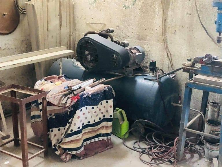 معمل حدادة مساحة 100 متر مع معمل pvc منصوب وكامل للبيع العنوان حي الصناعي للاستفسار اكثر الاتصال على الرقم التالي ‏‪0773 240 4834‬‏
