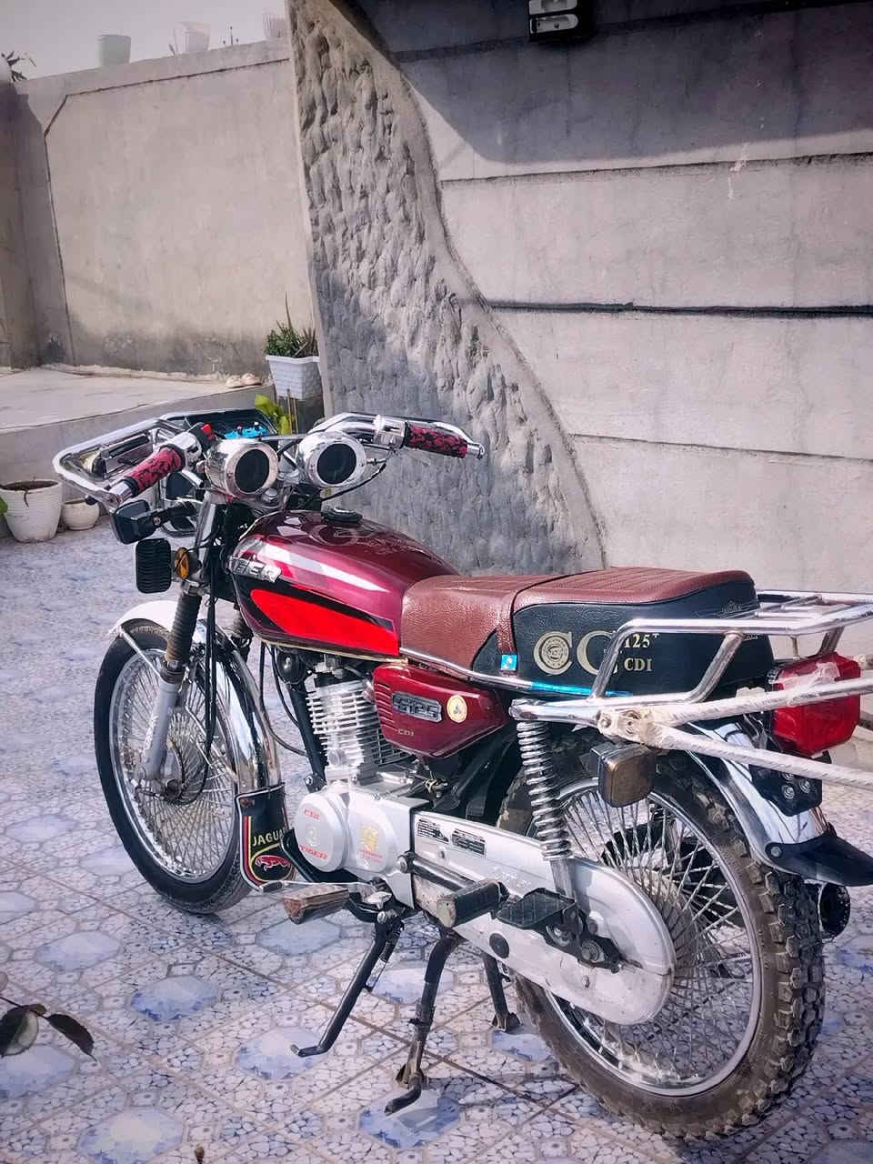 تايكر سولنك ابو النمر 2020 النضافه 95٪محرك شرط مامفتوح كهربايات كلها شغاله السعر 575اوبي مجال للتواصل ***********
